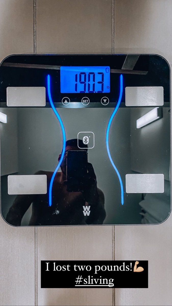 thevirgoandy's tweet photo. A gay told me I gained covid weight one day at volleyball and well surprise bitch..
Moral of the story be kind and donโt judge anyone.
But covid weight where? ๐ง
#glowup #sliving #bodyloading #gay #LGBTQ https://t.co/TdjucP7zQW