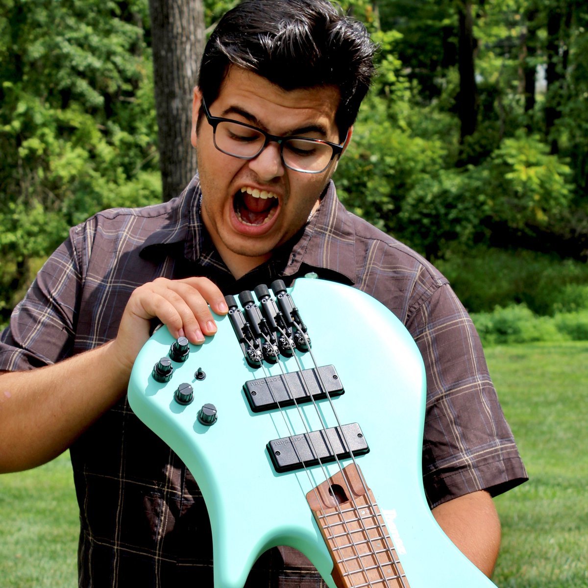 Please join us in welcoming our newest Emerging Artist - Max Kozol!  Not only is he an accomplished performer, he is also a composer and an audio engineer.  He has written several pieces for different size ensembles, as well as recorded and released several singles. Welcome!