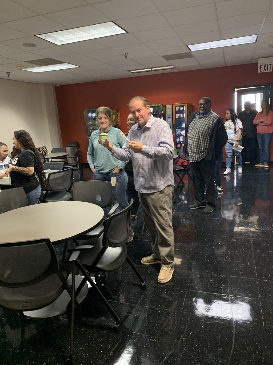Ice cream Day !! 🍨❤️😅<a href="/TMXCompanies/">TMX Companies</a> <a href="/AndyAngeparis/">Andy</a> <a href="/Craigbaker3529/">Craig Baker</a> <a href="/ted_helgesen/">Ted Helgesen</a>