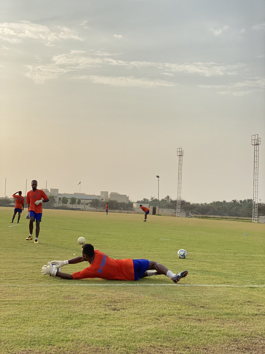 albreek_team's tweet photo. #goal_keeper https://t.co/KwiqBAAP3N