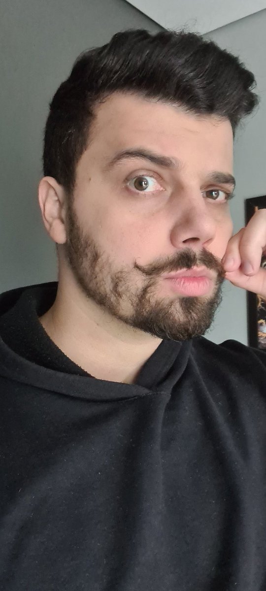 viniccius13's tweet photo. bigode cresce 1cm

eu automaticamente: 🤨🧐 https://t.co/9v55m7sjj4