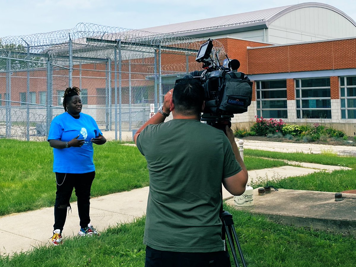 madlittledebbie's tweet photo. Keep an eye out for @cbschicago at 6pm tonight to hear directly from AnnMarie about @Final5Campaign’s demands that @GovPritzker close at Charles and all the youth prisons immediately.
#LiveFromIYC #setThemFreeJB https://t.co/wkTK9B7rM9