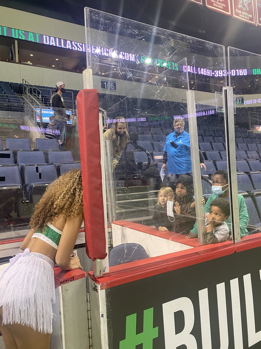 dsd_jordan's tweet photo. @gosidekicks I love getting to talk to fans after games! I can't wait to do it again this season! https://t.co/OUzf039VXt