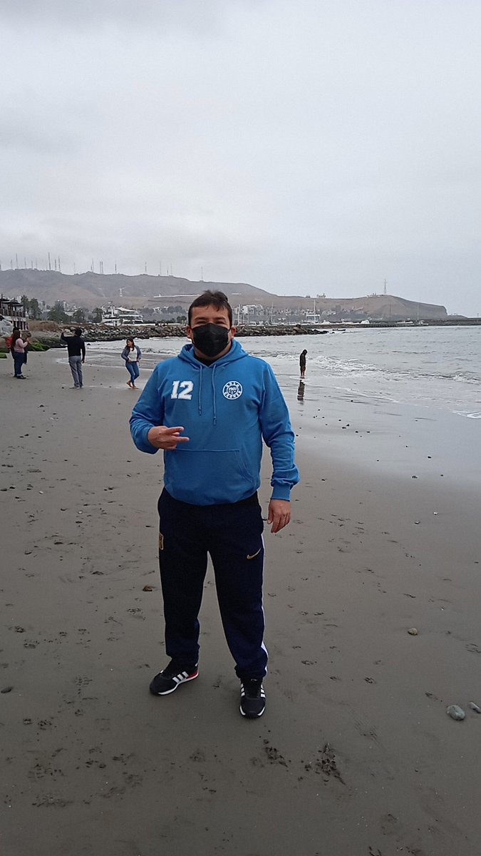 PercSam's tweet image. Mi polera Grone de @Dpa1901