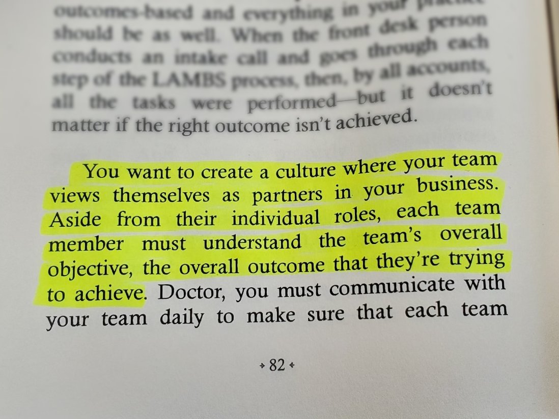 thecrabtreegrp's tweet photo. Getting your team on the same page? 

As the leader, what's your focus? 

How does your team view themselves? 

The answer determines your success and that's why I wrote about it in my book, Dental Profits. 📕

#DentalProfitsBook #WorkSmarterPlayHarder https://t.co/xM9XtE79pv