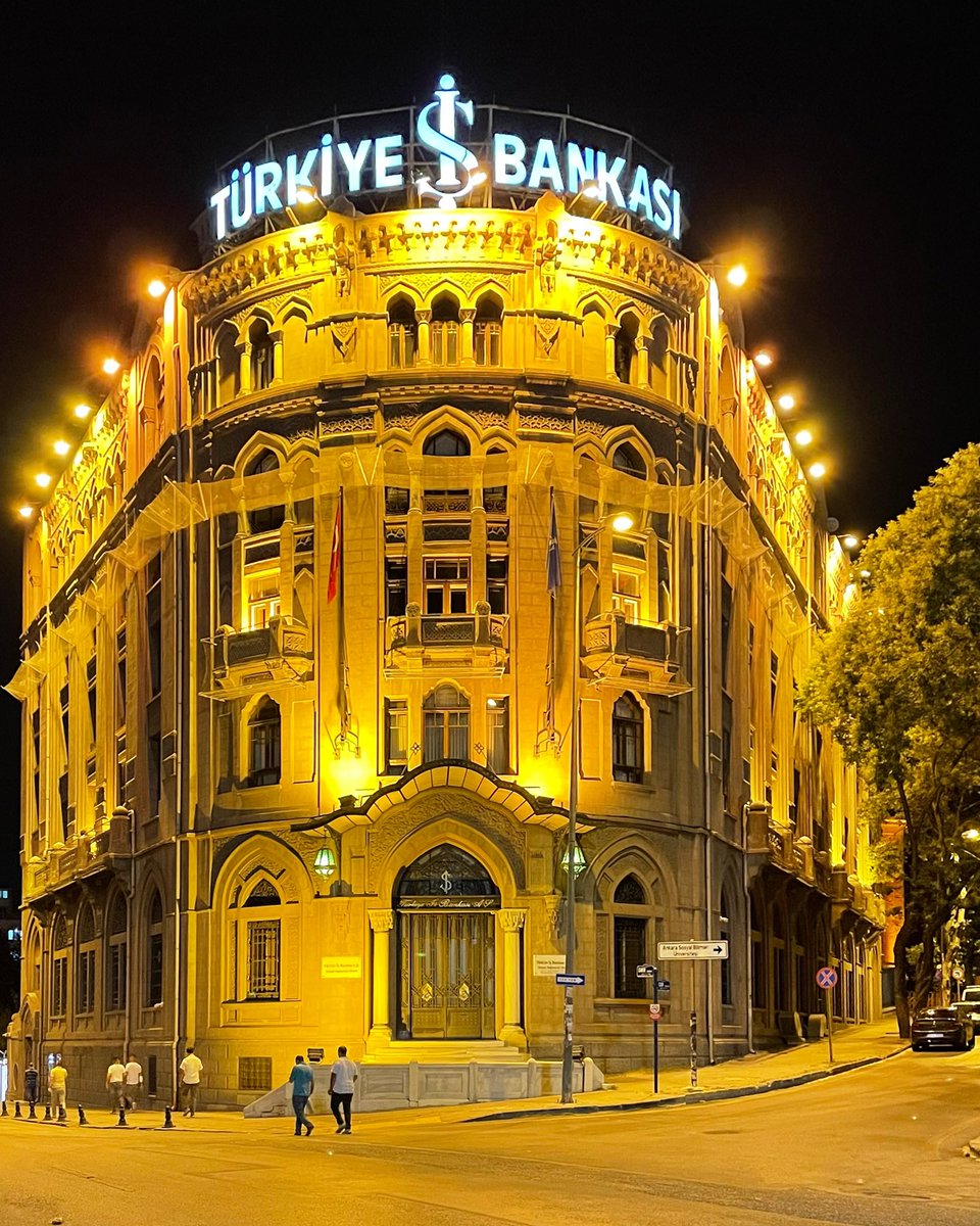 Türkiye İş Bankası İktidadi Bağımsızlık Müzesi.  #Ankara 

Seviyoruz 🤍🤍