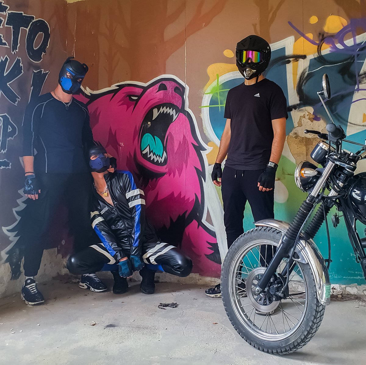 Awrooooo 🐺🐶 with <a href="/EpsyPuppy/">Epsy Puppy</a> and Master Fenrir