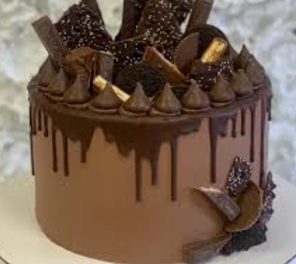Rowan__Walker's tweet photo. people asked me tobshow the cake so https://t.co/Otd9HDHAHA