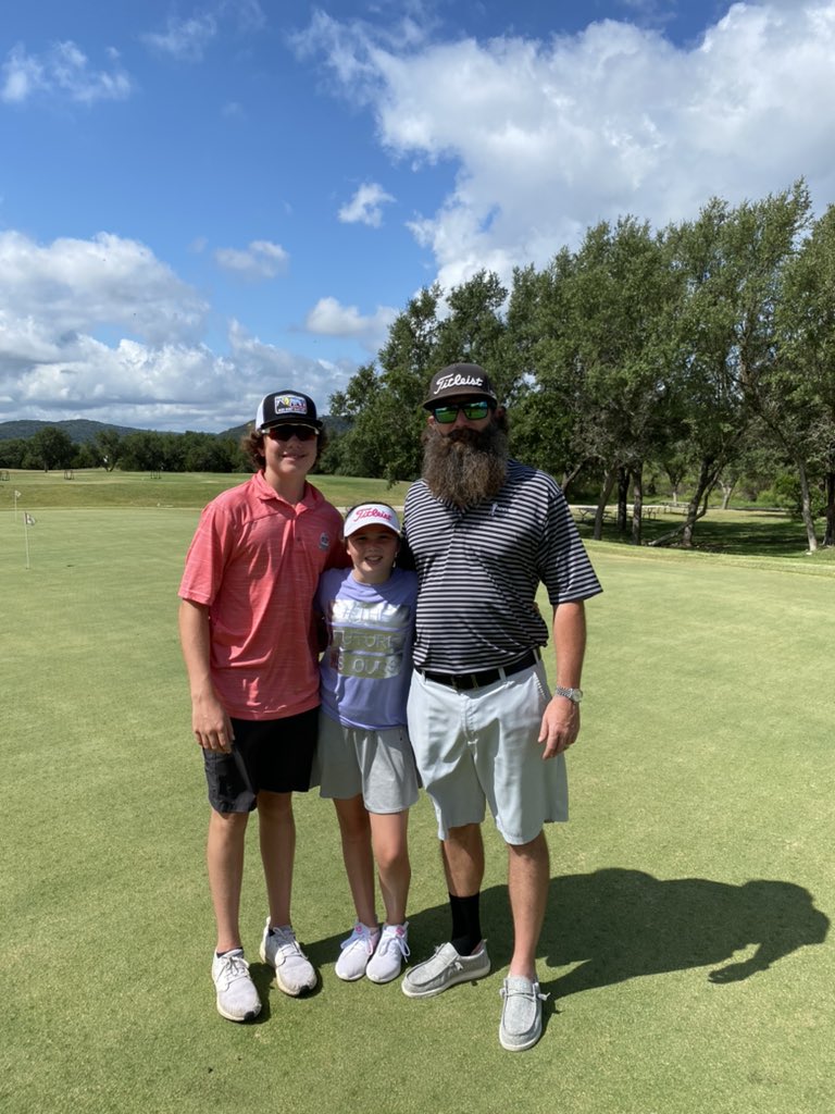 TheGaskins's tweet photo. So cool to get to enjoy golf with both my kids now. Lilly had pars. @austingaskins9 had birdies. Dad had screwdrivers! #Frio #golf #girldad #familytimebesttime @FrioValleyRanch https://t.co/Rw9AVxIyOd
