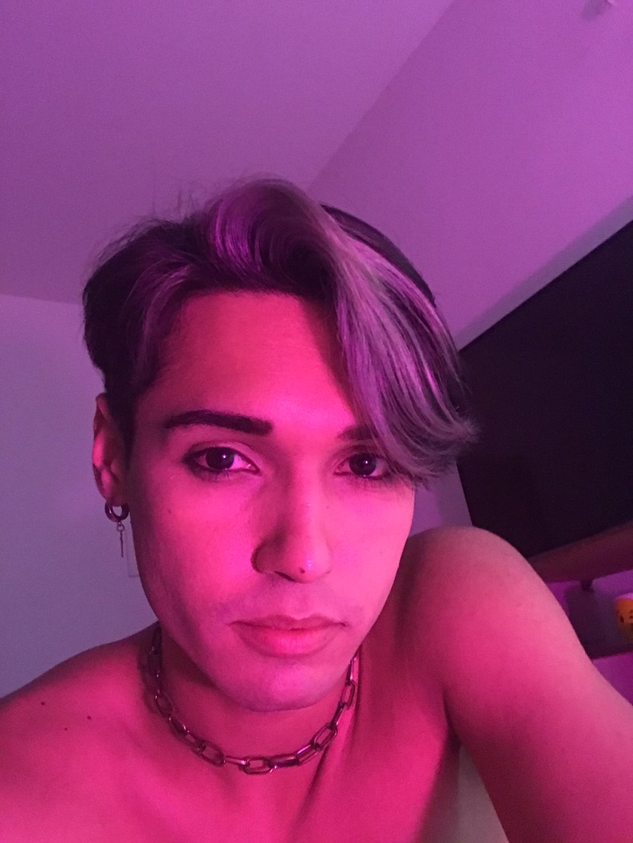 heycled's tweet photo. sextou bb https://t.co/JGTUdOZF55