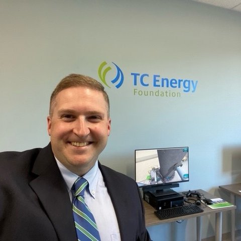 TCEnergy's tweet photo. Our team joined @LackawannaEDU in Pennsylvania to celebrate the new, state-of-the-art instrumentation and electronics lab. Students will receive hands-on training to further their skills and experience, building a strong workforce for the future. #BuildStrong #education https://t.co/g3TwqmNqzY