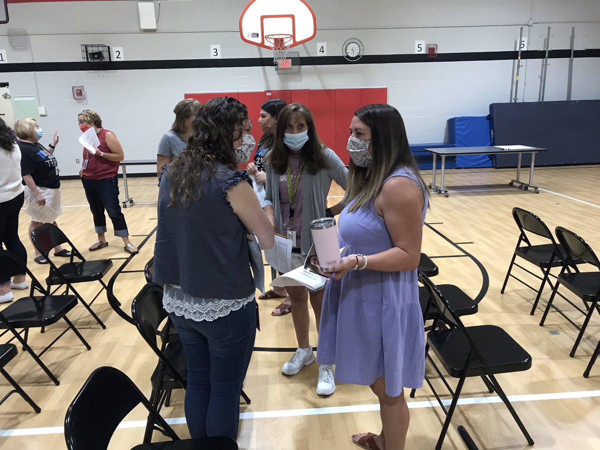 BBelementary's tweet photo. Best part of today? Seeing teachers today!! https://t.co/Sz7XpRhFBn