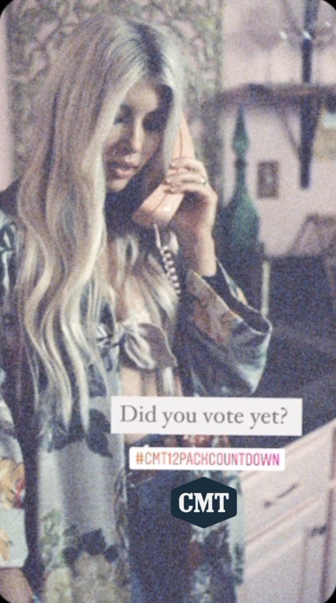 KateClarkMusic's tweet photo. Will we beat #4 tonight on the #CMT12PackCountdown ??? https://t.co/d5vogqbEfJ