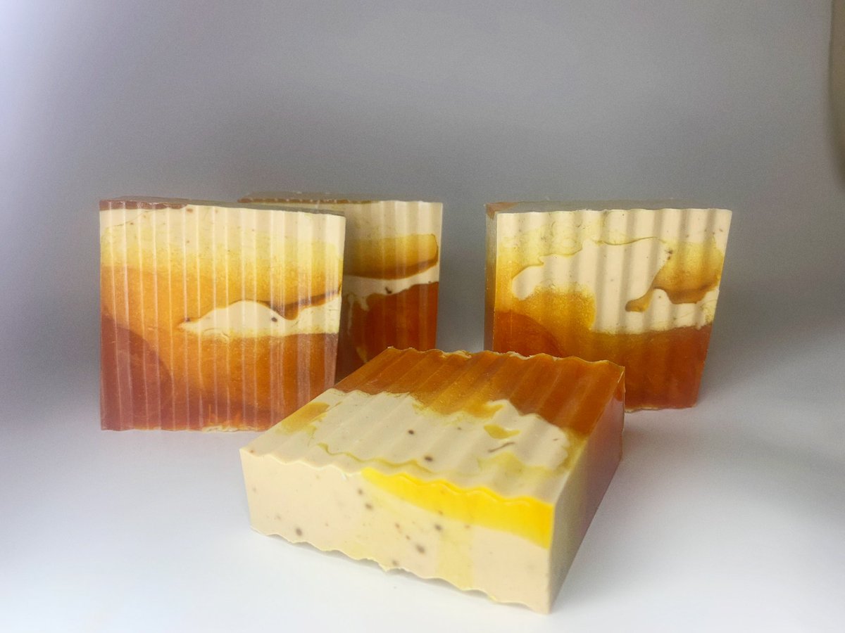 TamFORD_'s tweet photo. Slow business day has me a little discouraged 😭 if you don’t mind.. please retweet, my next customer may be on your timeline! Organic Soaps &amp; Skincare ♥️
@freespiritsuds | https://t.co/73Og6kfBjj https://t.co/UrHA7RCDsU