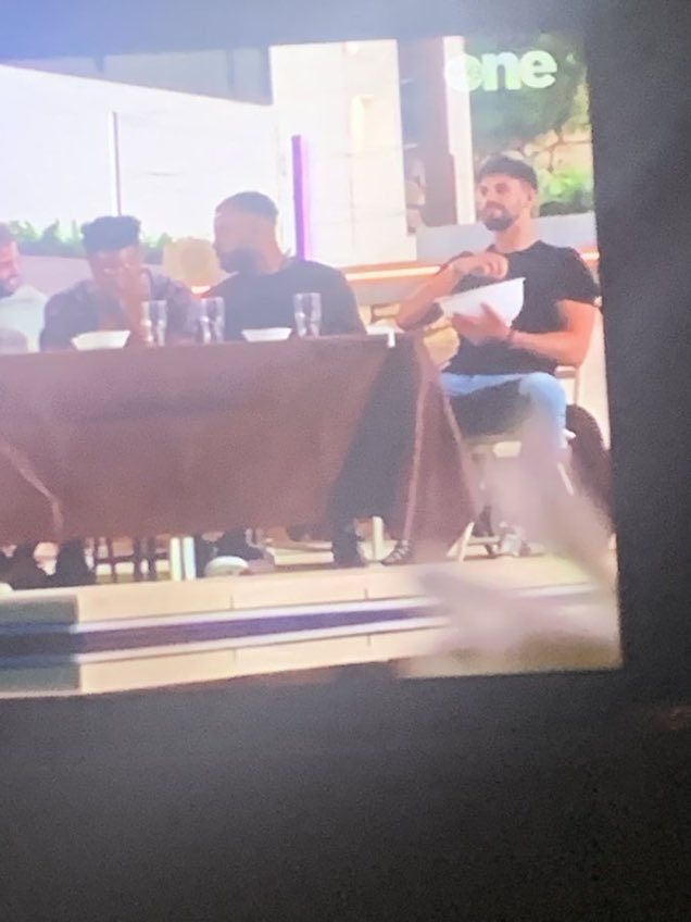 PurityMalife's tweet photo. Good lad. Minding his business. Enjoying life #LoveIsland https://t.co/0GmHQxro50