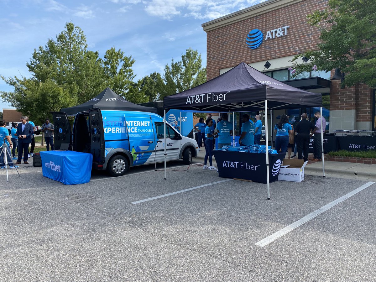 What better way to spend a Friday morning than with the best of the best celebrating AT&amp;T’s success as the best coverage above all others?! <a href="/404girl/">Betsy Francis</a> <a href="/AndreSanad/">Andre Sanad</a> <a href="/ElonaM5/">ElonaM</a> <a href="/SincereLewis4/">Sincere Lewis</a> <a href="/jerryfornwalt/">Jerry Fornwalt</a> <a href="/AllyG52/">Allyson Gilberto</a>