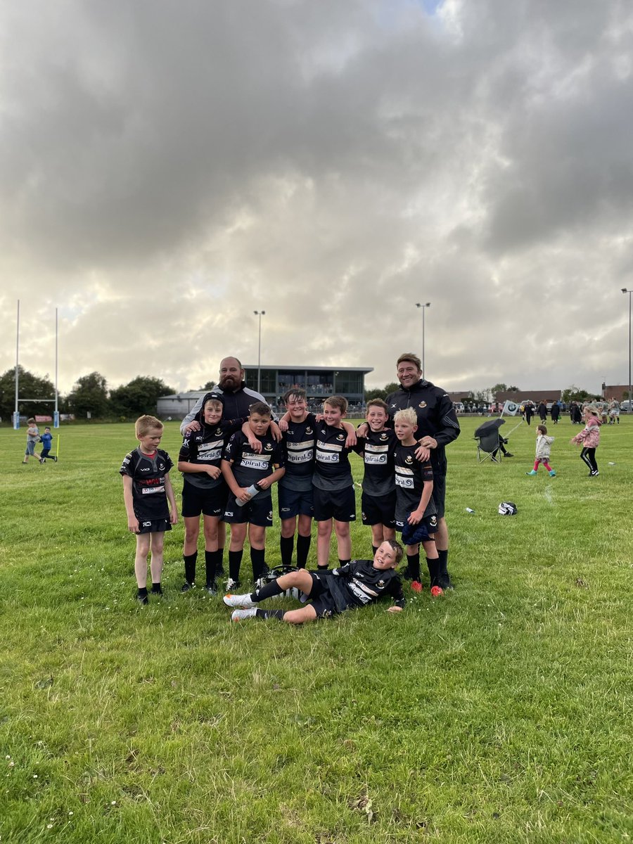 dd_mech's tweet image. Proud sponsors again tonight watching the u12’s against Swansea Uplands! Amazing performances &amp;amp; a well earned win 👏🏼🏉 @bprfctheblacks @bprfcjuniors @RfcPort #sponsors #talent #ddm