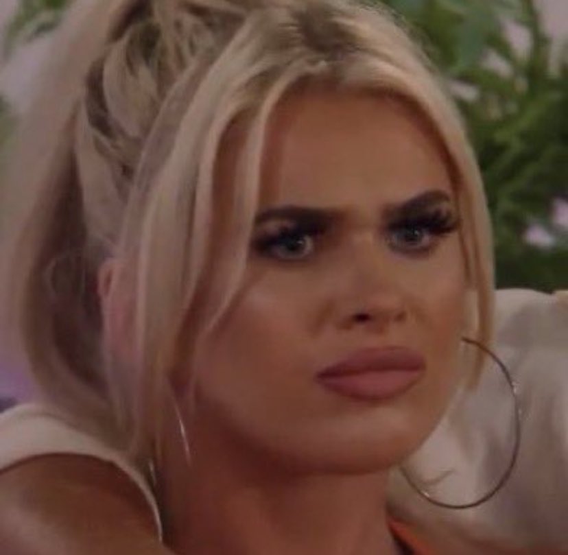 Abigail_K65's tweet photo. Why is Faye acting like she didn’t share a bed with Sam , called Teddy unfunny and laughed in his face #Loveisland https://t.co/owHg4w8c1a