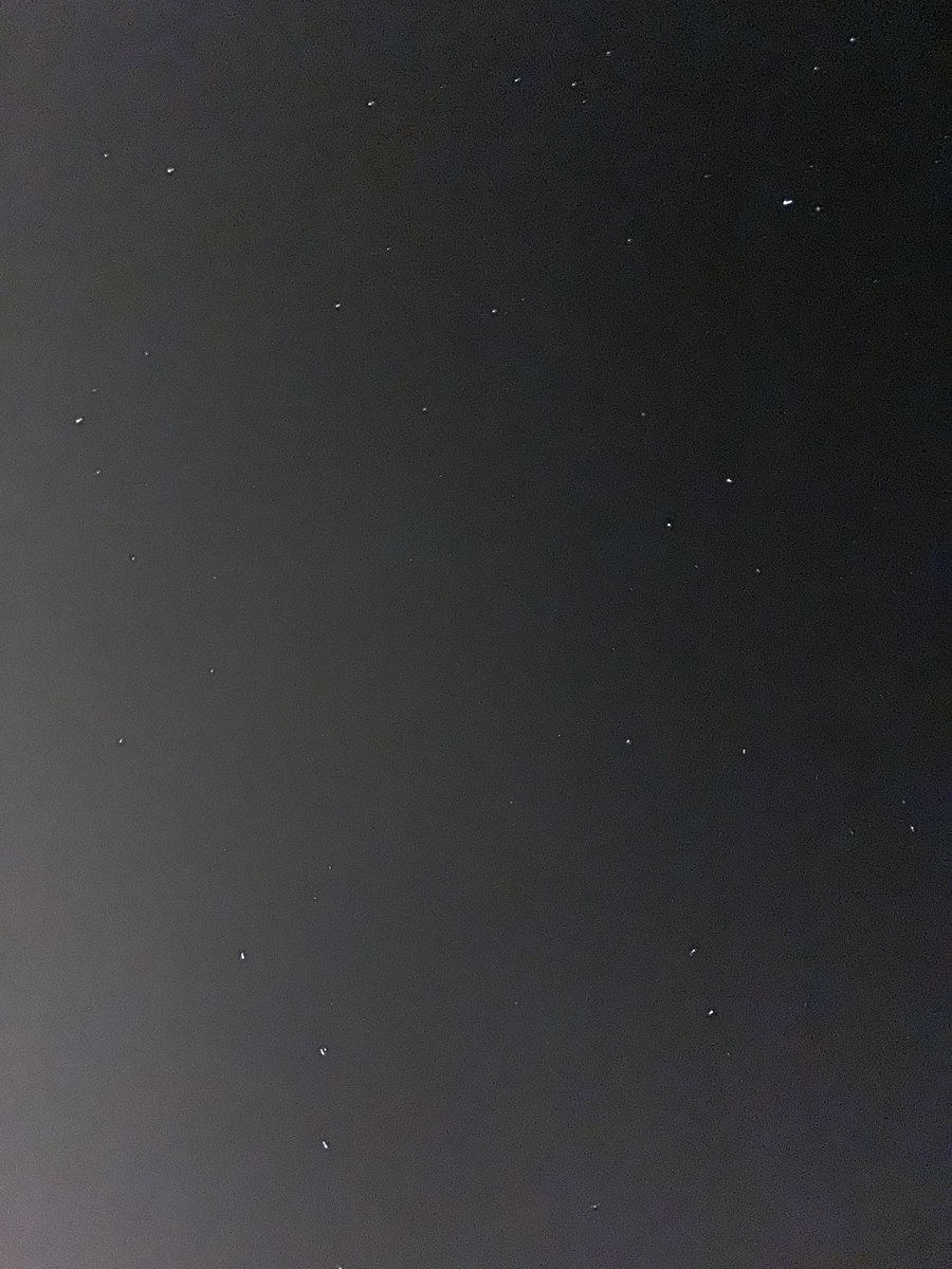 natoocalise's tweet image. #lanuitdesetoiles #edition2021 dans le hamac ⭐️ 🌟 ✨💫☄️⭐️💫✨🌟
J’attends surtout les étoiles filantes 🌠