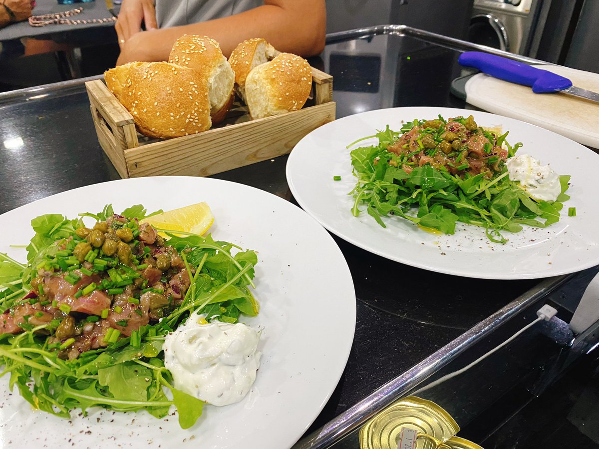 CHEF_LUKAG's tweet photo. โฆ tuna
โLโ Carpacio
#provisioning #chef_lukag #chefluka #luka #lukagrubisic #Becausewecook #lobsterman #superyachtchef #yachtchef #sailingchef #sailinglife #chef_lukag #apinchofpeperoncini https://t.co/XjyBteD3qI