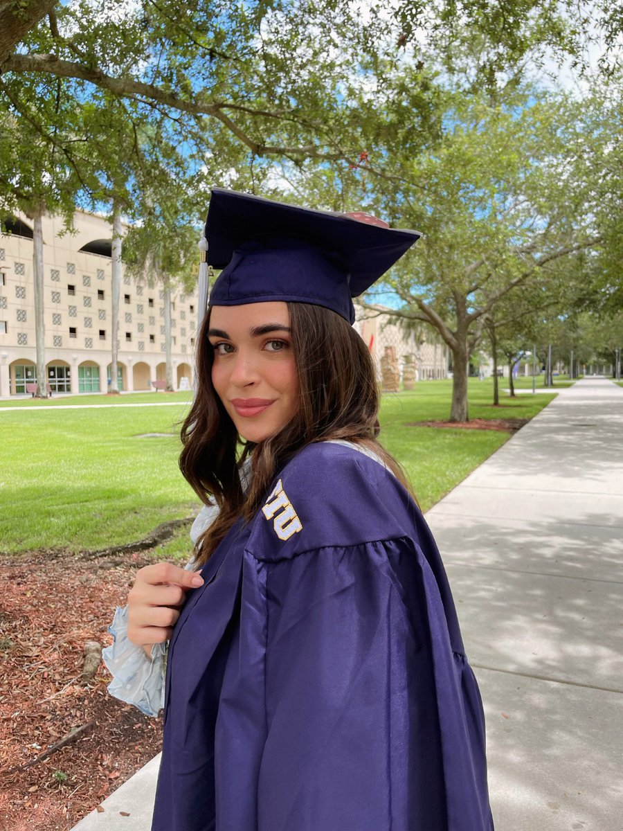 Alexandra Valdes tweet media