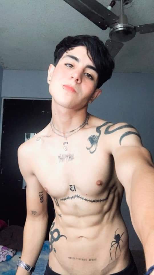 dylan2santoss's tweet photo. Os gusta el sexting? https://t.co/0GbPTY7rAK