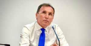 viaggrego's tweet photo. Ai “#sequestratori” del #PD il #GreenPass non basta, #Boccia: “Siamo per l’#ObbligoVaccinale e la #Terza dose”(#Video)
https://t.co/wiwtqKV7eH https://t.co/JDCIXH2vhy