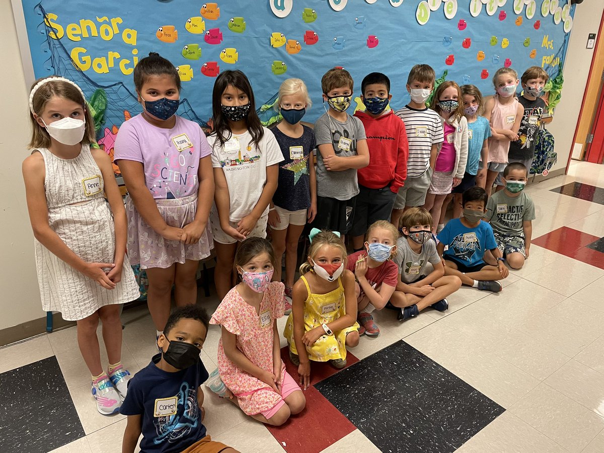 Señora Garcia (@senoragarcia3) on Twitter photo We made it 📚 🏫 🐝 #2ndgradeDLI <a href="/MorrisBrandonES/">Morris Brandon Elementary School</a> <a href="/APSWorldLang/">APS World Languages</a> @mbpcaps <a href="/APSDualLang/">apsDualLang</a> We made it 📚 🏫 🐝 #2ndgradeDLI <a href="/MorrisBrandonES/">Morris Brandon Elementary School</a> <a href="/APSWorldLang/">APS World Languages</a> @mbpcaps <a href="/APSDualLang/">apsDualLang</a>