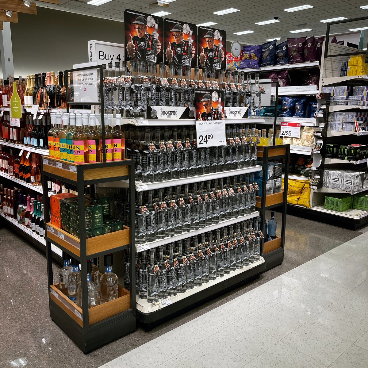 rocknvodkas's tweet photo. Our favorite display yet.
Share this post and have a ROCK’N day!
#rocknvodka #rockn #vodka #ricknielsen #cheaptrickrick #nongmo #glutenfree #sugarcane https://t.co/RhLBmBQn0Z