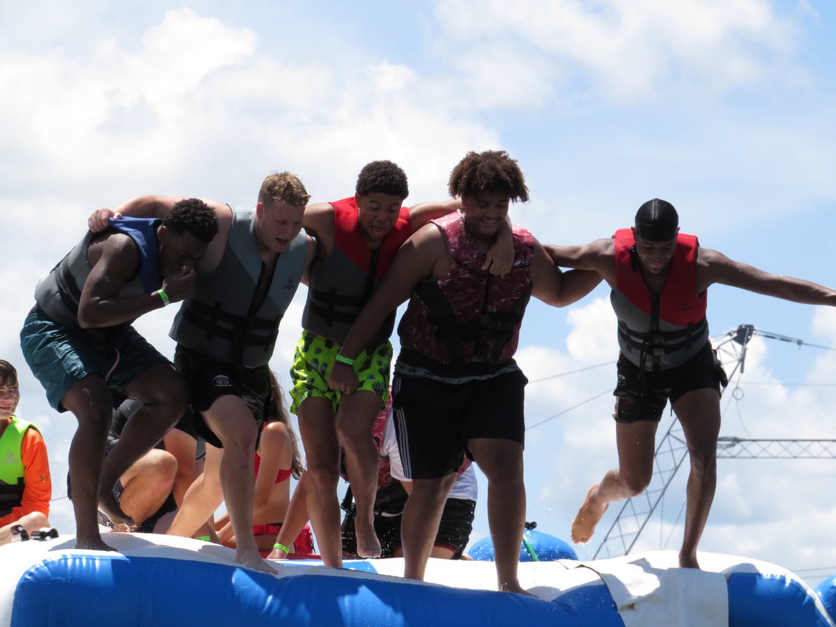 LHPS Football tweet media