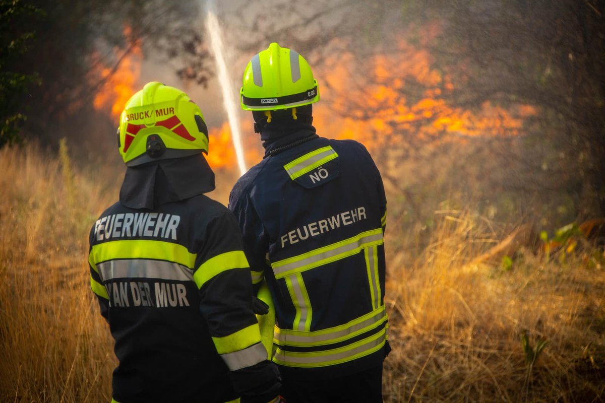 @eu_echo @JanezLenarcic @EU_Commission @MKmissionEU @EUKommWien @MichouParaskevi We are very proud of our highly motivated fire fighters. almost all of them are volunteers. 🇲🇰🇦🇹  #EUActsTogether #EUsolidarity #EUCivPro #feuerwehr