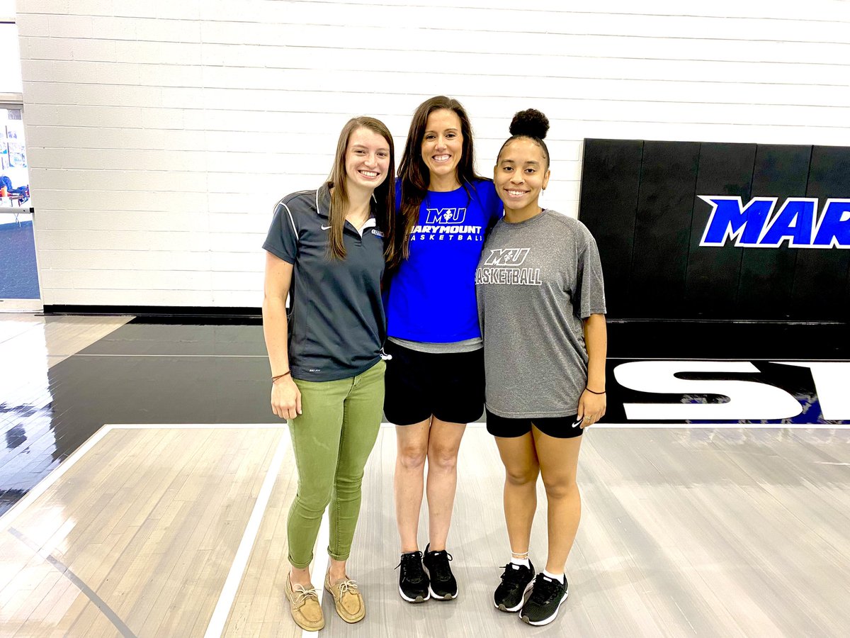 Mrs_CoachRogers's tweet image. I can’t thank everyone enough for all the calls, emails and texts the last two weeks.  My heart is full of love 💙💙💙 #LastDayVibes #MUChapter