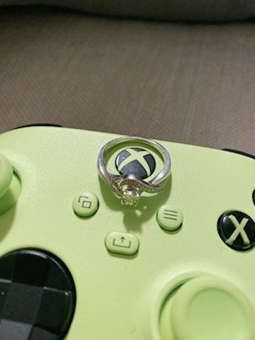 Mike_breeeee's tweet photo. @Xbox  ..... She said yes!!! 🥰😁 https://t.co/si8sG34qUy