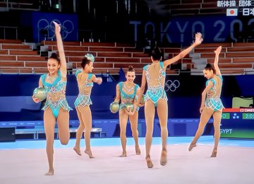 新体操 衣装まとめ オリンピックの日本やロシアなど海外セーラームーンがかわいい 画像 動画 Anser