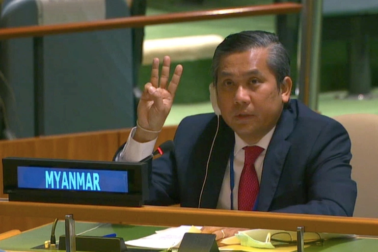 JusticeMyanmar's tweet photo. Junta's terror reaches US as 2 #Myanmar ppl arrested for conspiring deadly attack on UN ambassador @KyawTun62907405. Their aim was to force ambassador to step down. US must take decisive action against junta &amp; its arms dealers. We stand w/ U Kyaw Moe Tun✊🏽 https://t.co/UUjhJR2988 https://t.co/Bq52Vmmu1p