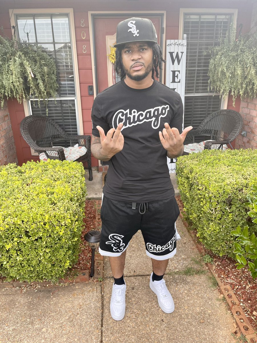 MjayDaGr8's tweet image. Been holding my section down 10 plus years #FreeMyYunginz #DaGr8™️ #SpareNun #LongLiveBreezy 🎱3a3y #GH