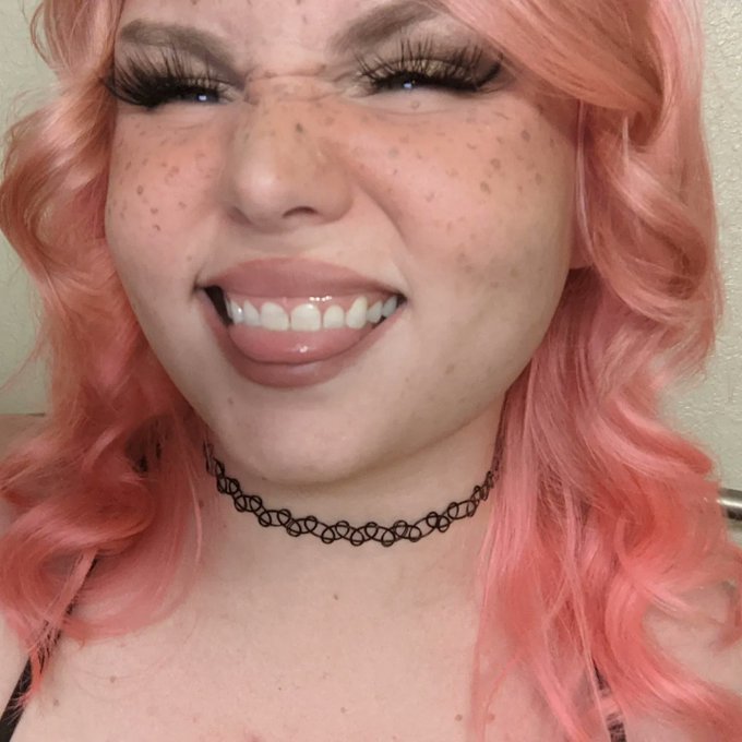 🙄🤪😝 https://t.co/u9GhWFDSYg<a href="/tag/stockings"class="tags"><span>#stockings</span></a><a href="/tag/bbw"class="tags"><span>#bbw</span></a><a href="/tag/fishnet"class="tags"><span>#fishnet</span></a><a href="/tag/nsfw"class="tags"><span>#nsfw</span></a>