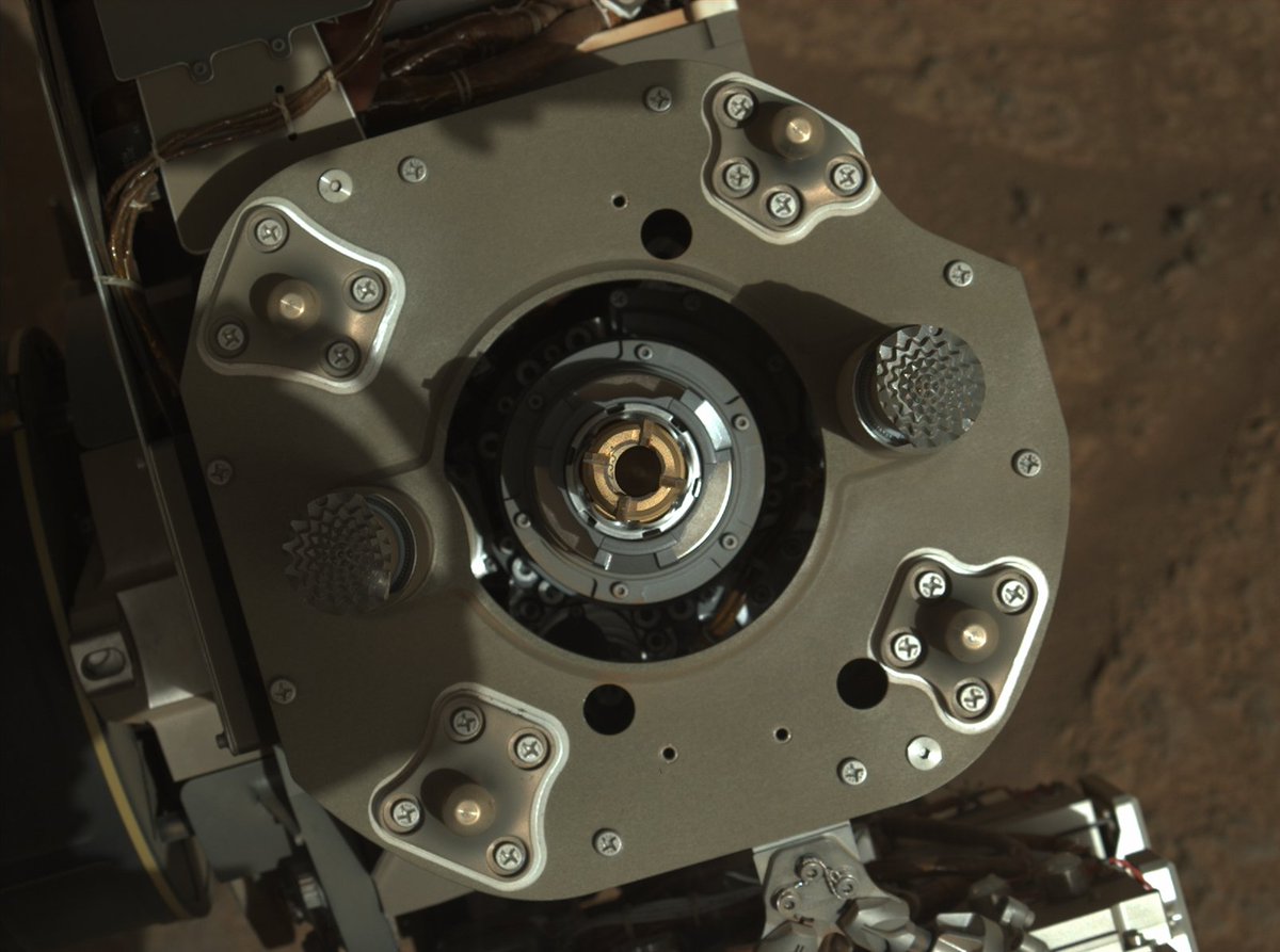 #SamplingMars is one of my most complicated tasks. Early pics and data show a successful drill hole, but no sample in the tube–something we’ve never seen in testing on Earth. Mars keeps surprising us. We’re working through this new challenge. More to come. go.nasa.gov/3lLFFQm