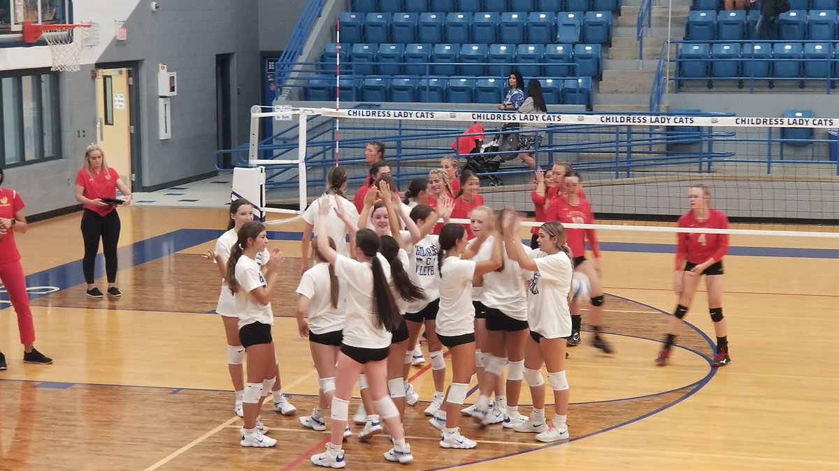 ladycatvball's tweet photo. 2021 Lady Cats looking good at first scrimmages against Pampa and West Texas! #leavingalegacy
#chsladycats
#ladycatvb
@CoachZ00930817 
@Coach_Sims https://t.co/WCxkcMI0PJ