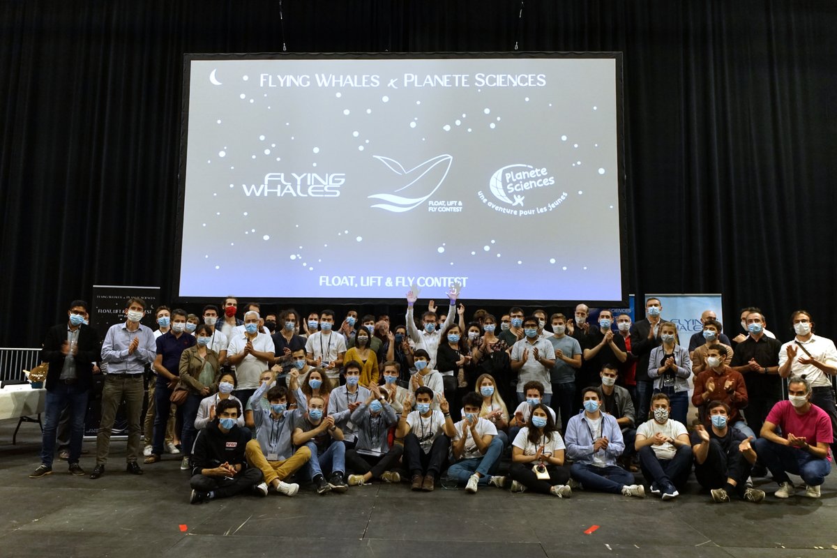 PlaneteSciences's tweet photo. Un immense merci à l’@ArkeaArena pour son accueil chaleureux, à notre partenaire @_FLYING_WHALES_, à tous les participants, ainsi qu’aux bénévoles ! A l’année prochaine 👋 🐋 💙
#FLFC
#bénévoles #concours #dirigeable #partenaires
@CNES
@airliquidegroup
@TecalemitAero https://t.co/B6Wiq87yUe