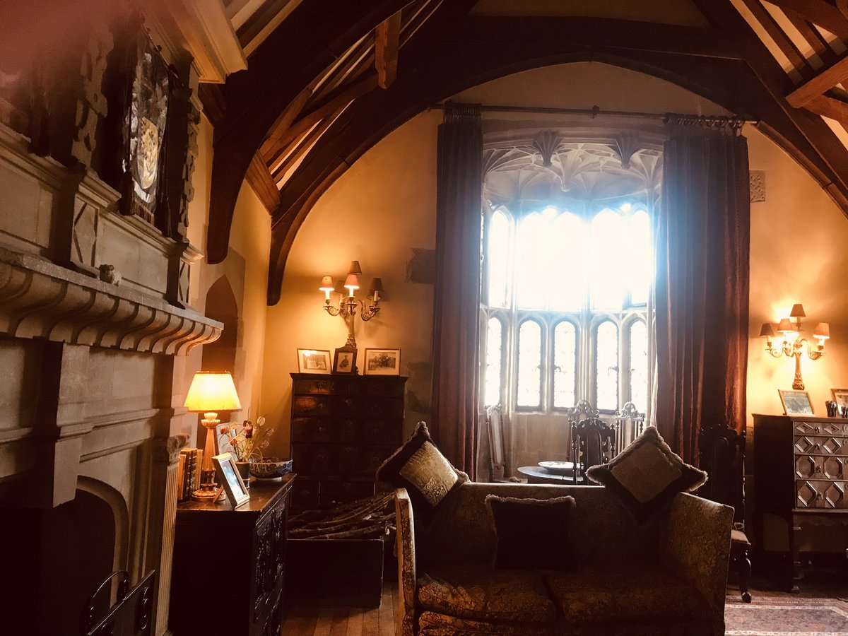 Well I have definitely had shabbier dressing-rooms.