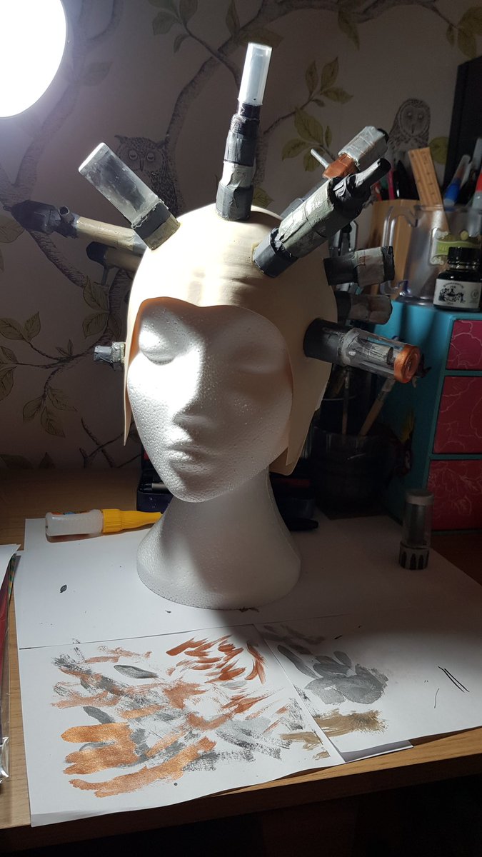 JFassenfeltArt's tweet photo. Well that was nerve wracking....time to let it all dry before adding wires to it......
#TeamThinker #TheSuicideSquad #cosplay https://t.co/RsSiYiz9GC