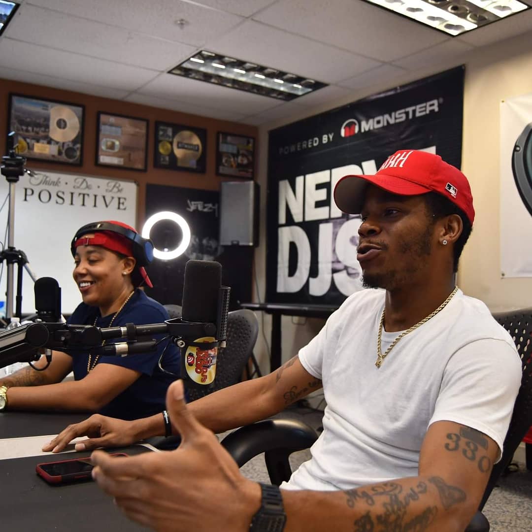 Respect_MyGfool's tweet photo. Got invited to the #bigheffradioshow yesterday to follow up ona #stonerfest and pop my shiid on what's to come! Appreciate y'all fa havin me and love to my shooter as well! #StillValley https://t.co/3kthMDZ10n