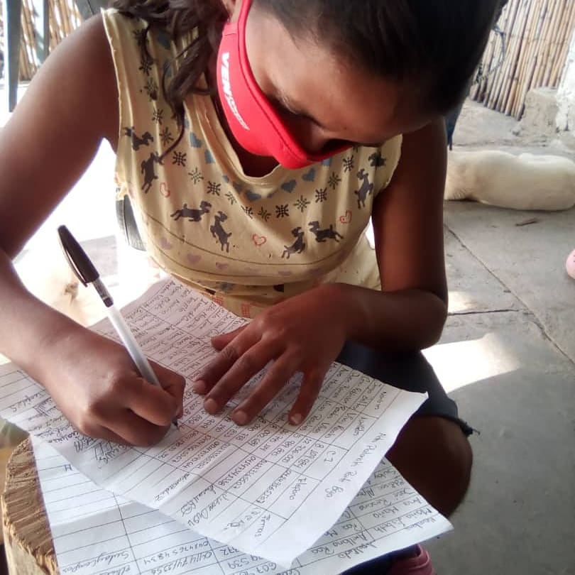 Clapmolino1's tweet photo. Gracias al presidente #NicolasMaduo, Freddy Bernal y a la Alcaldía de Michelena se realizó la entrega de la bolsa CLAP a las comunidades del Hato, Molino, Tribiños, la Loma y Platanales  216 familias.

@NicolasMaduro 
@freddybernal
@BermudezJoseA
@tachira_gmas 
@con_clap https://t.co/8aIrtGyK3k