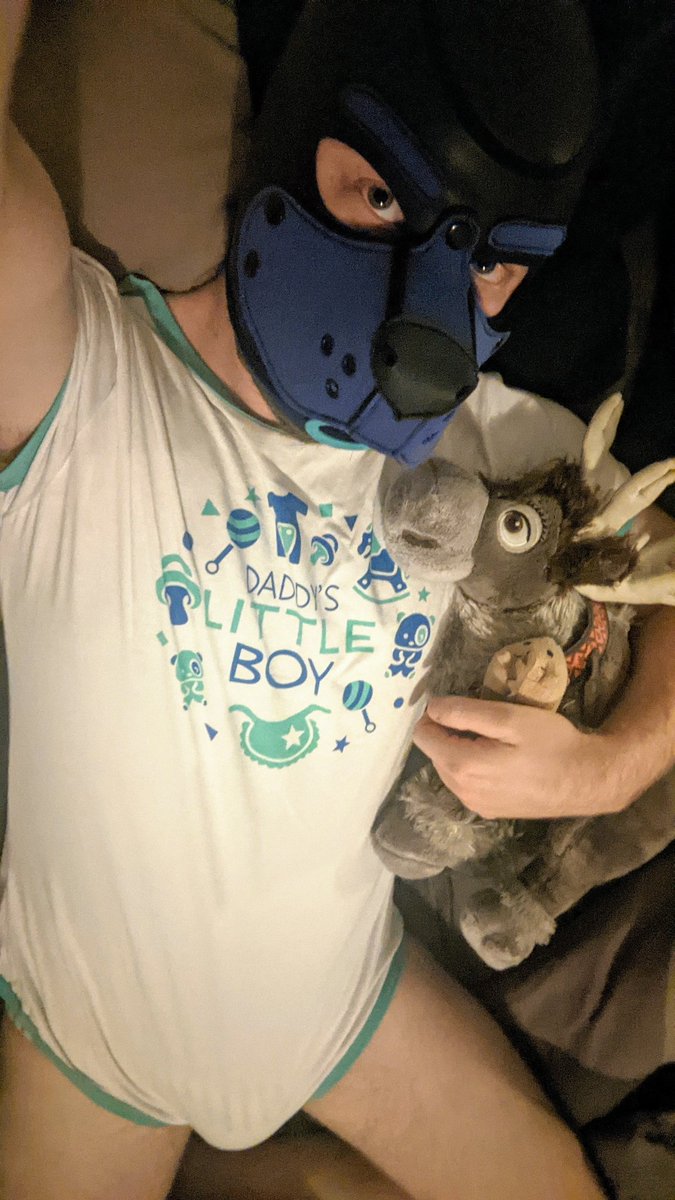 Crinklecoonpup's tweet photo. Thought I'd post some pics from this week for y'all to see........what do ya think of this lil pup?
#abdl #babyfur #kitlife https://t.co/76T6R5sShw
