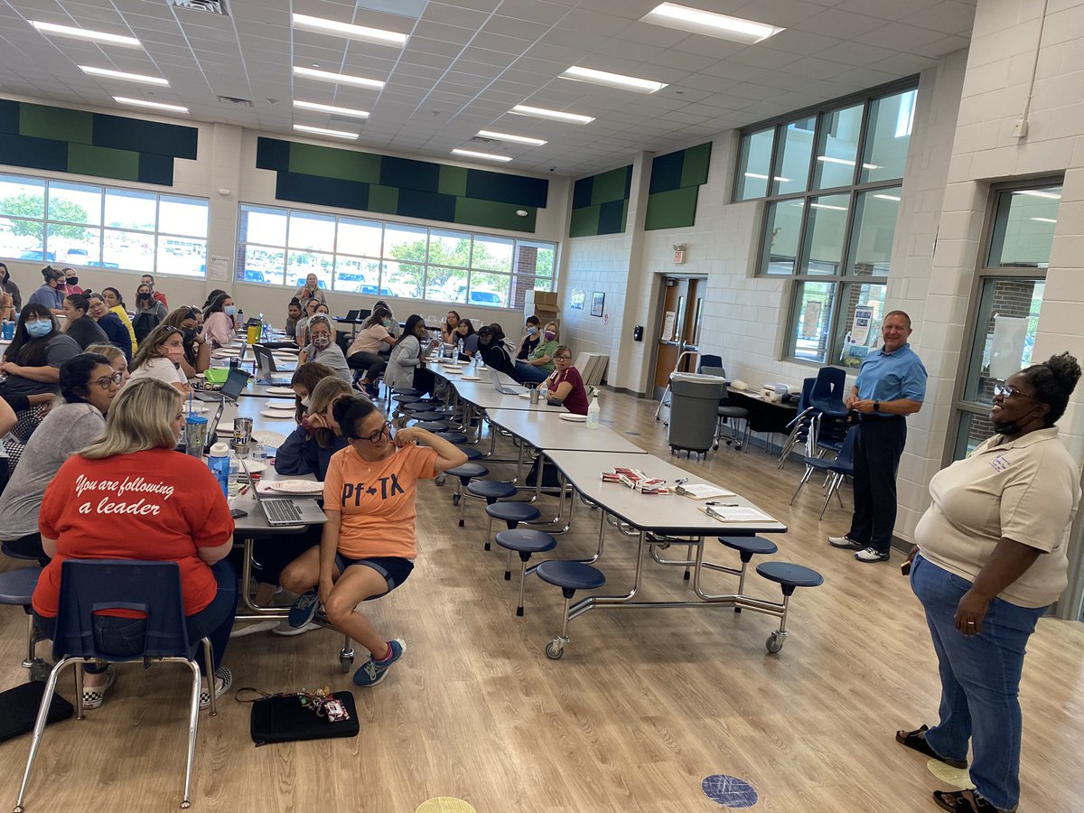 Our AED <a href="/tsallen2016/">Trana Allen</a> stopped by to give some amazingly encouraging words for a new year with new admin. We’re all in this together! Be kind, love and support one another! We also had a FUN dance session to “Just Fine!” #EncourageOneAnother <a href="/TrenaeHill/">Trenae Hill, Ed.D.</a>