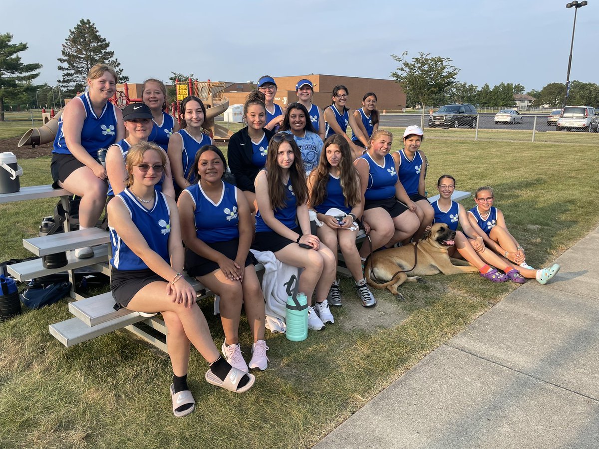 DefianceGT's tweet image. DHS lost 2-3 to Wauseon. Winners were 2S Mya Garcia 6-1, 2-6, 6-4 and 3S Marissa Martinez 6-2, 6-3.