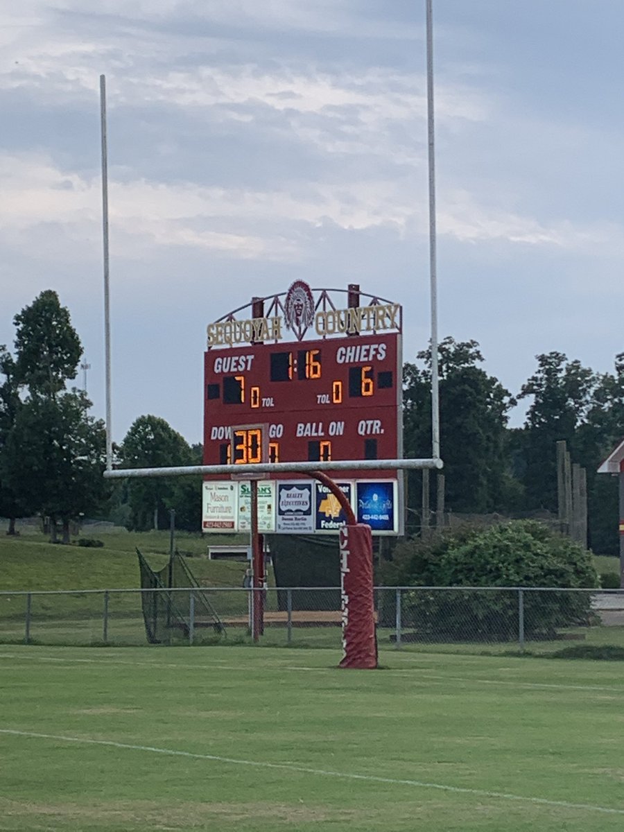 Central takes the lead on a <a href="/Jyarnwine/">Jyrel Arnwine</a> TD run.