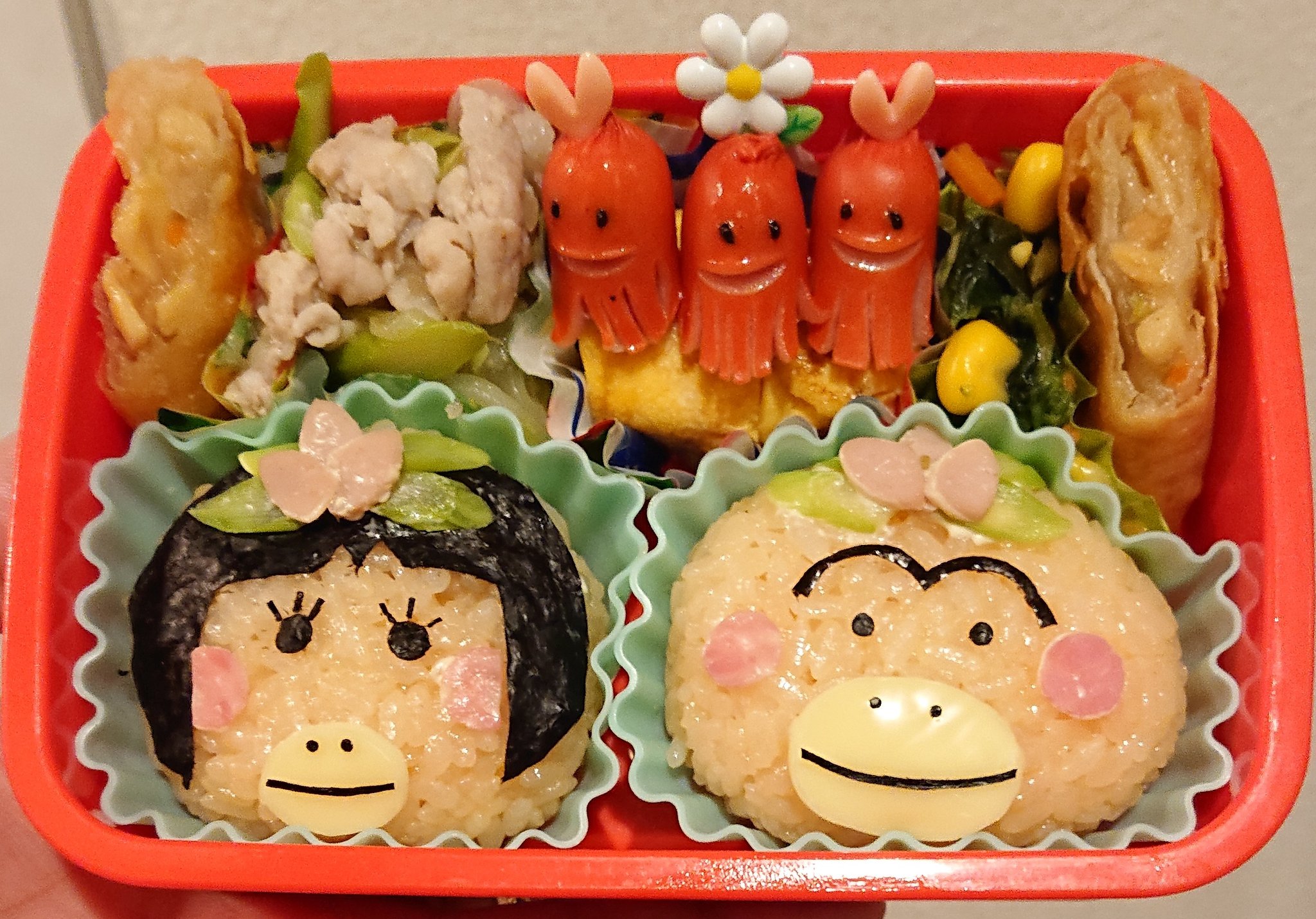 スヌーピー 今日ははなかっぱのお弁当に挑戦 キャラ弁初心者の私には少し難しかったな 特に頭の上のお花と葉っぱ部分が難しかった なんとか出来たけど 大丈夫かなぁ っと何度も蓋をあけしめする母でした しっかり食べてね はな