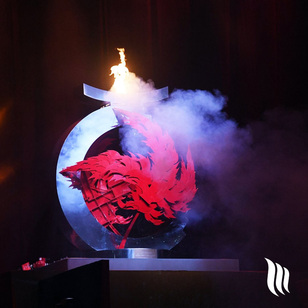 2022CanadaGames's tweet image. At this exact moment next year, 🇨🇦's from coast-to-coast-to-coast will gather at the @MeridianCentre_  in downtown @St_Catharines to officially kick start the Niagara 2022 @CanadaGames.

Until then, enjoy some of our favourite Opening Ceremony photos from past Games. #OneYearToGo